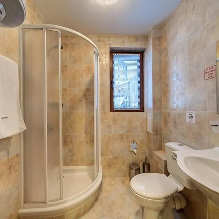 *by The Fireplace* Cosy 1bd Flat With A View Пампорово