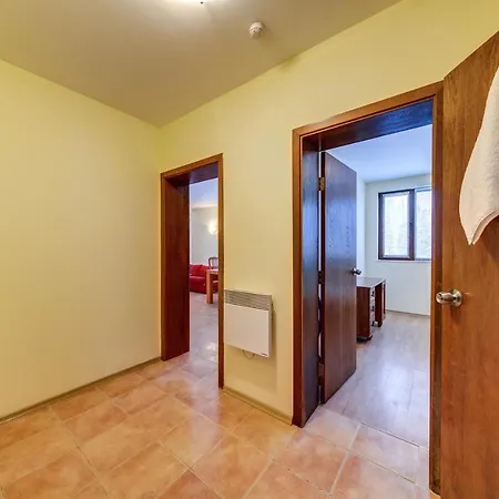 Апартамент *by The Fireplace* Cosy 1bd Flat With A View
